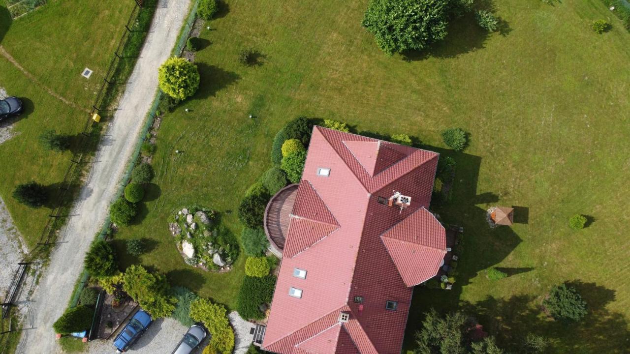 Pokoje Goscinne Dolina Czerwienia Przesieka Kültér fotó